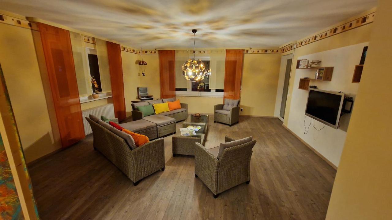 Wiesental 89331 Burgau, Wiesentalstrasse 1 Apartment *